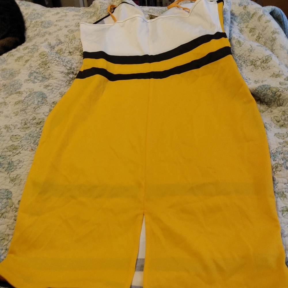 FancyQube Yellow, White, w/ Black Stripe Dress Size Large